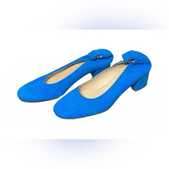 NWOB Everlane The Italian Suede Day Heel in Brilliant Blue, Size 5.5. - Picture 6 of 16